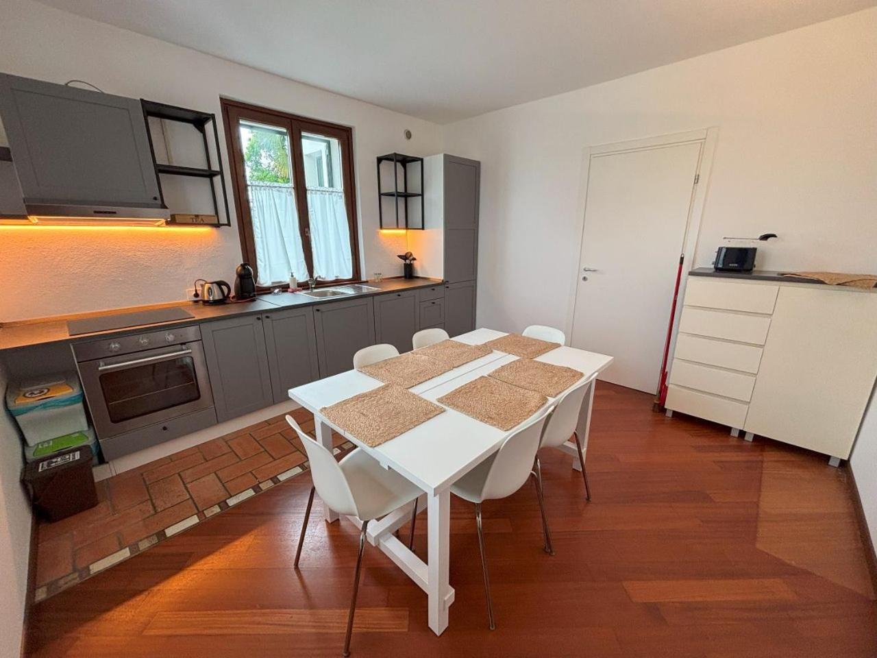 Casa Vacanze Magnolia Borgo Ticino Eksteriør billede
